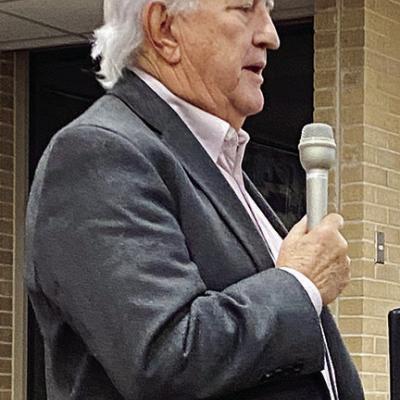 Ben Campbell, CEO of Rural Hospital Solutions, Inc., addresses the crowd at Thursday’s meeting. Hospital’s sale to go before people