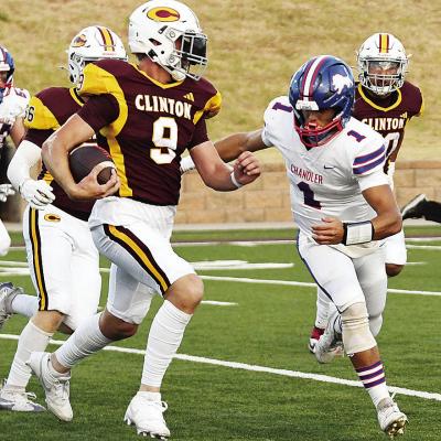 Clinton looks to continue to dominate rival