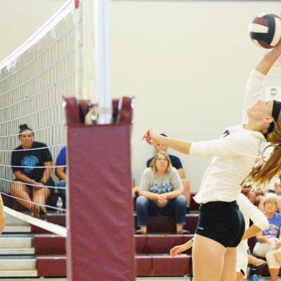 Clinton competes in scrimmage