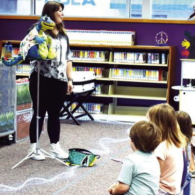 Telling a story with puppets