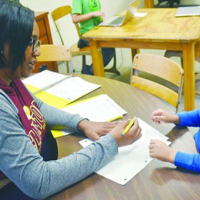 Tracing, spelling, learning