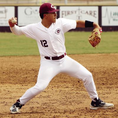 Reds fall to Elgin in first game of I-40 Classic