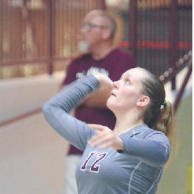 Clinton’s No. 12 Samantha Hammons