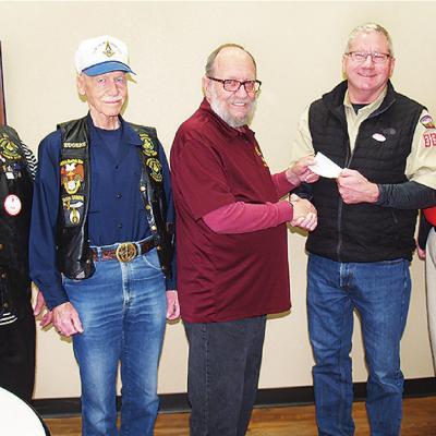 Clinton Masons make generous donation