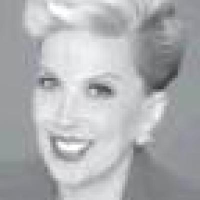 Woman feels widening gap in long-distance relationship