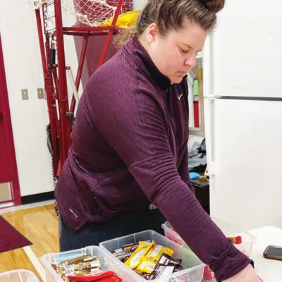 Youth basketball league brings large number of folks to Clinton