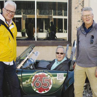 CDN | Elisha Rangel Cousins traverse Route 66