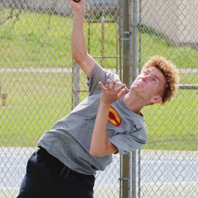 	Jones pairs up with brother for state tourney run 