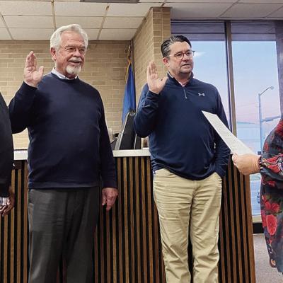 Golf course contracts pushed to later date