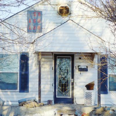 Firemen battle blaze on Frisco