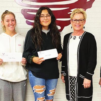 Clinton Public Schools Foundation presents scholarships