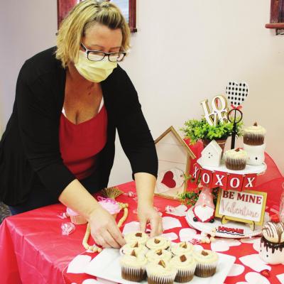 CDN | Emily Stephens Decorating to spread the love