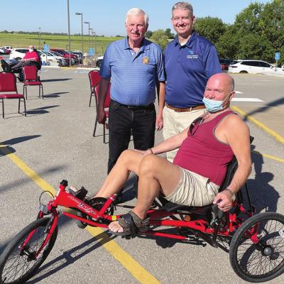 AMBUCS donates trikes to veterans