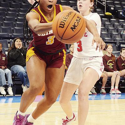 No. 3 Arlena Kirkendoll drives by a Cache defender during the “Court of Dreams” game at the Paycom Center. CDN | Sam Goodwyn No. 3 Arlena Kirkendoll drives by a Cache defender during the “Court of Dreams” game at the Paycom Center. CDN | Sam Goodwyn