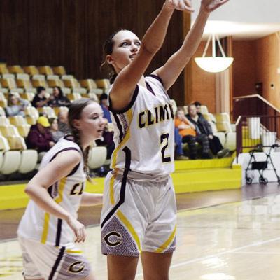 Clinton’s Paisley Ruyle shoots a jump shot during warm-ups prior to the eighth-grade girls’ game against Bethany in the Tornado Dome. CDN | Sam Goodwyn Clinton’s Paisley Ruyle shoots a jump shot during warm-ups prior to the eighth-grade girls’ game against Bethany in the Tornado Dome. CDN | Sam Goodwyn