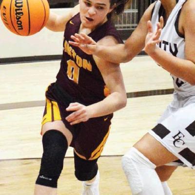 CDN | Collin Wieder Clinton sophomore guard Emma Dowdell attempts to get by an Elk City defender. Dowdell scored a team-high 13 points in Saturday’s loss to Chickasha. Cashion Tourney features another test for Clinton