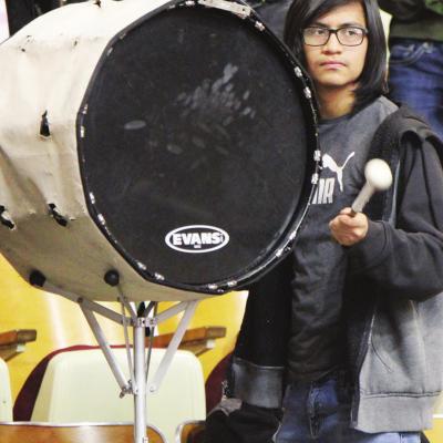 Keeping the crowd in the game