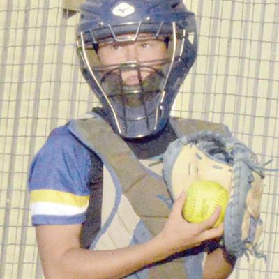 Arapaho softball wins regionals, advances to state