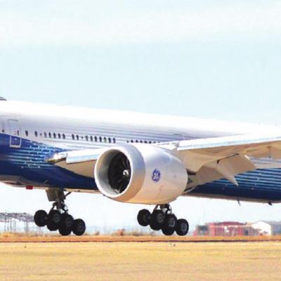 Boeing 777-9 arrives at Clinton-Sherman