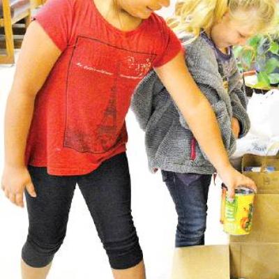 CDN | Courtesy Photo Students donate food