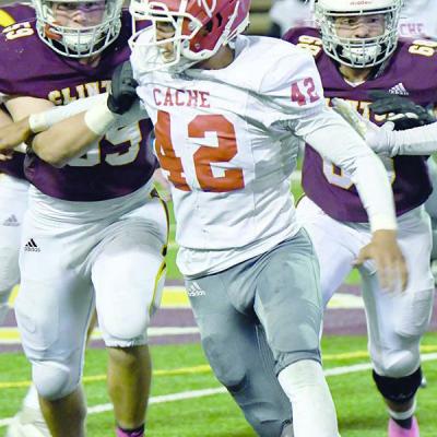 Clinton to host one-win Woodward team