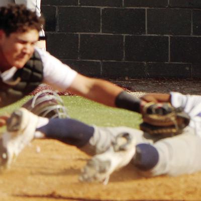 Reds edged by Kingfisher at home