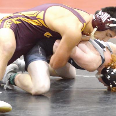 Hernandez leads Reds with humility