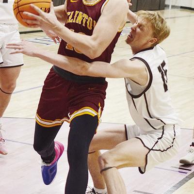 Reds extend season with win over Elk