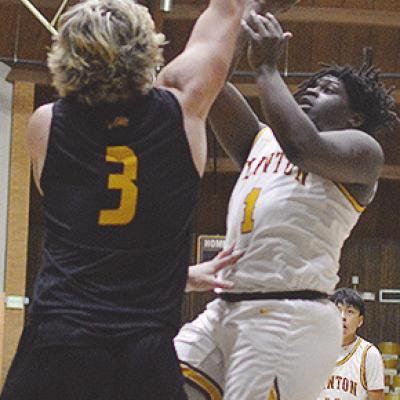 Clinton swept by visiting Lions