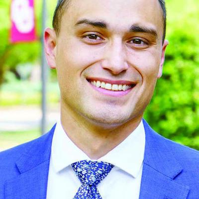 New dentist to expand services in Clinton