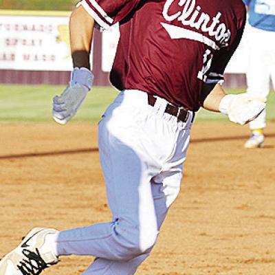 Clinton’s Snider Dowdell rounds third on his way home to score against Arapaho-Butler this summer. CDN | Sam Goodwyn Clinton’s Snider Dowdell rounds third on his way home to score against Arapaho-Butler this summer. CDN | Sam Goodwyn