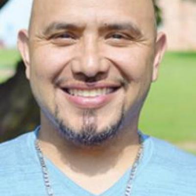 Villanueva files for